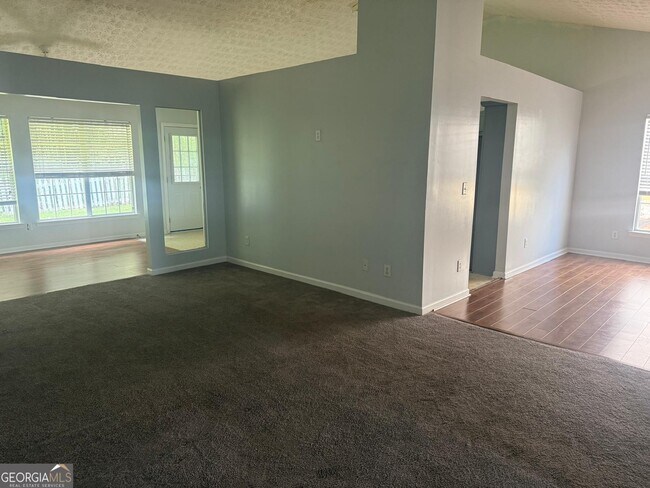 Foto del edificio - 2361 Cove Lake Way