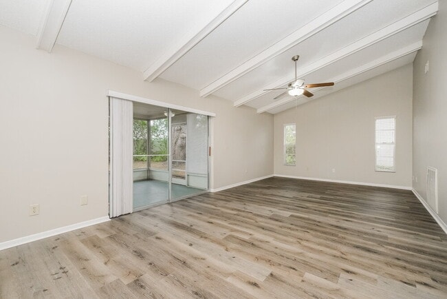 Foto del edificio - 8613 White Springs Dr