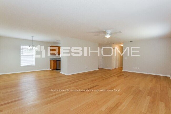 Building Photo - HOME FOR RENT!!