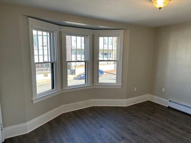 Living room - 106 Saint John St