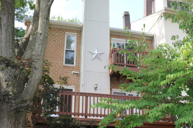 Foto del edificio - 7267 Dockside Ln