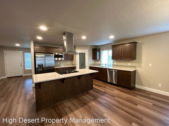Building Photo - 3 br, 2 bath House - 2534 SW Newberry Loop