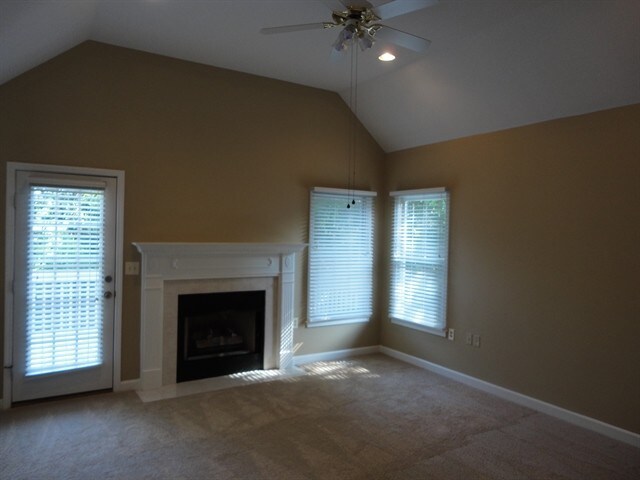 Foto del edificio - 14 Irish Rose Ct