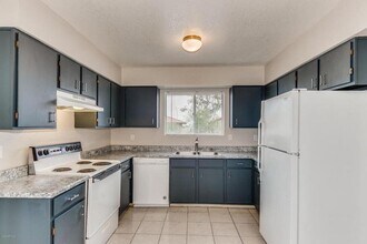 Building Photo - 3142 E Cicero St