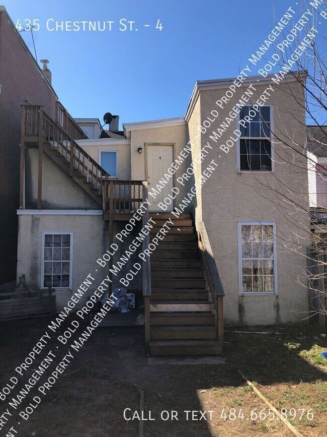Building Photo - 435 Chestnut St