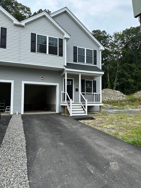 17 Waban Ave, Worcester, MA 01604 Townhome Rentals in Worcester MA