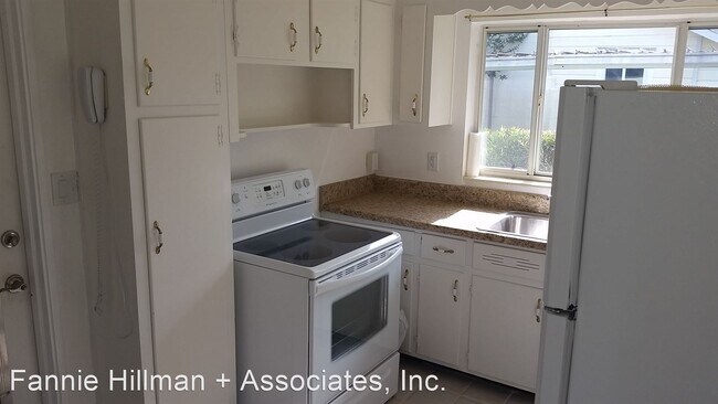 Building Photo - 2 br, 1 bath House - 2002 Killarney Dr