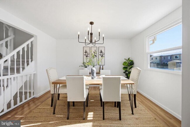 Foto del edificio - 6909 Doublebrand Ct