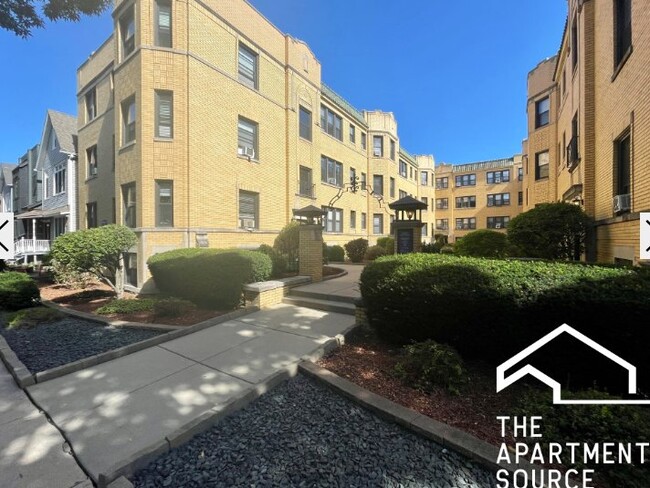 Building Photo - 2323 N Rockwell St
