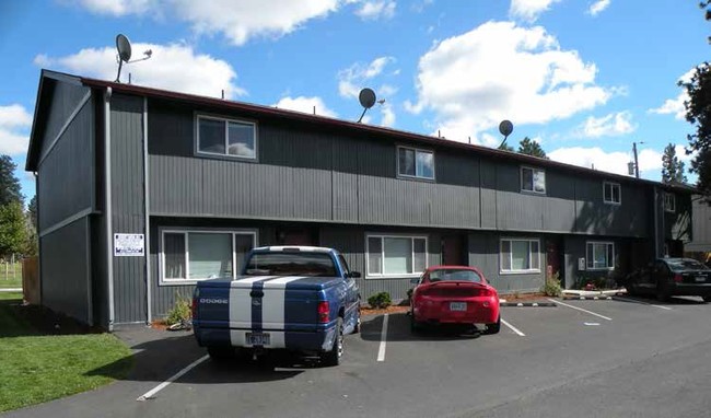 Building Photo - Orchard Park Apartments Bend