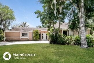 Building Photo - 6621 Fort Pierce Blvd