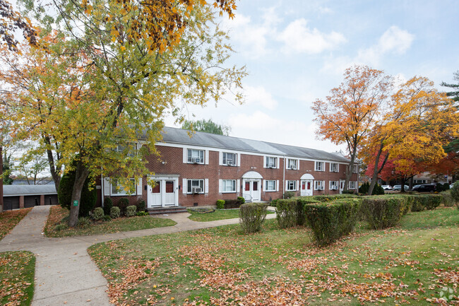 Building Photo - Alley Pond Owners Corporation