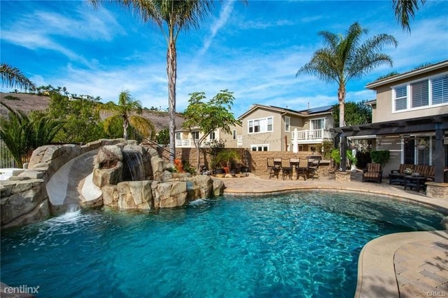 Building Photo - 5 br, 4 bath House - 1308 Vista Prado