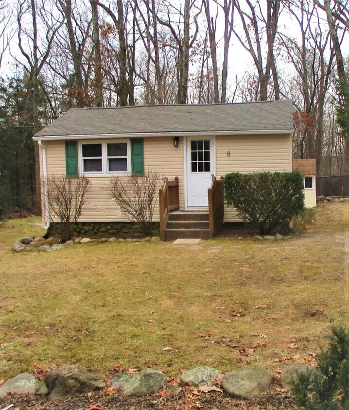 8 Jennings Rd, Oak Ridge, NJ 07438 House for Rent in Oak Ridge, NJ