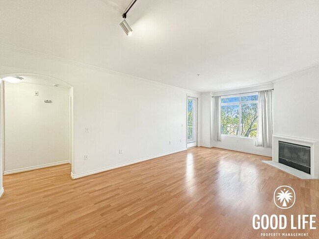Foto del edificio - 9293 Regents Rd