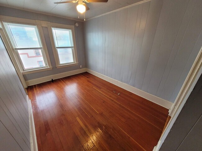 Foto del edificio - $1400 - All Inclusive Studio / 1 Bath Apar...