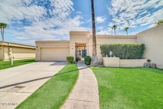 Building Photo - 8161 E Del Cuarzo Dr