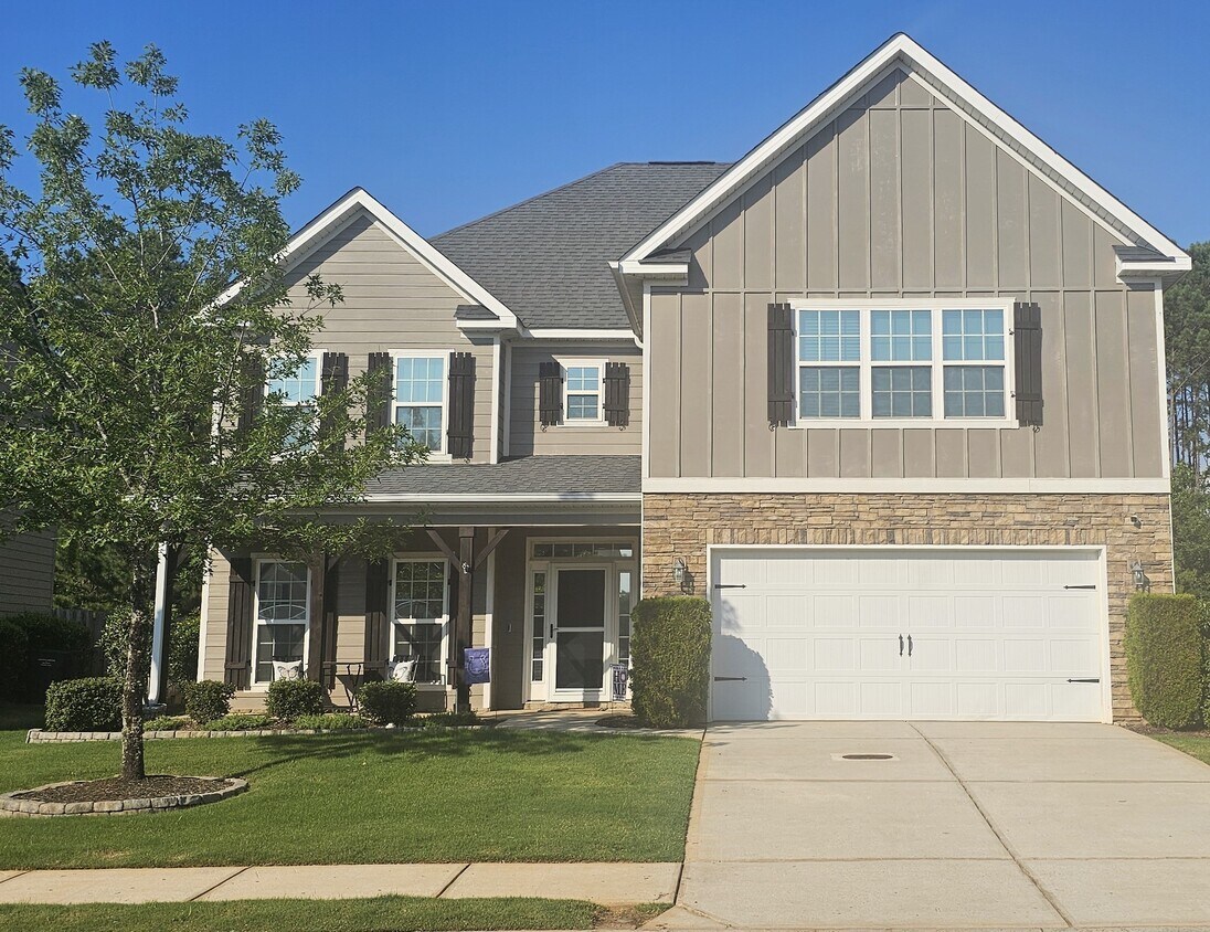 Foto principal - 821 Herrington Dr