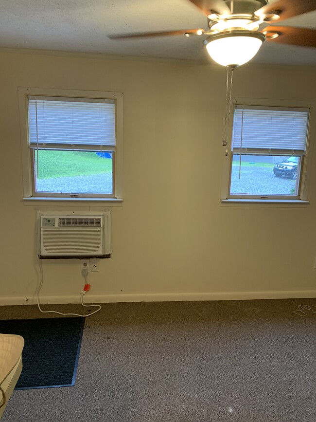 Building Photo - Unit #7 - Cullowhee Cabins & Cottages