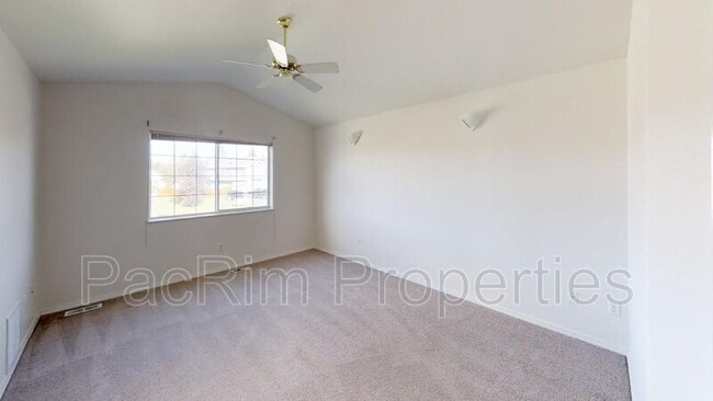 Building Photo - 2410 Wintercrest Cir