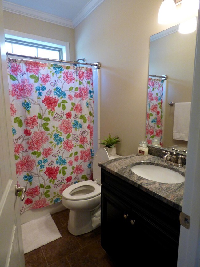 Foto del edificio - 8602 Kennerly Ct