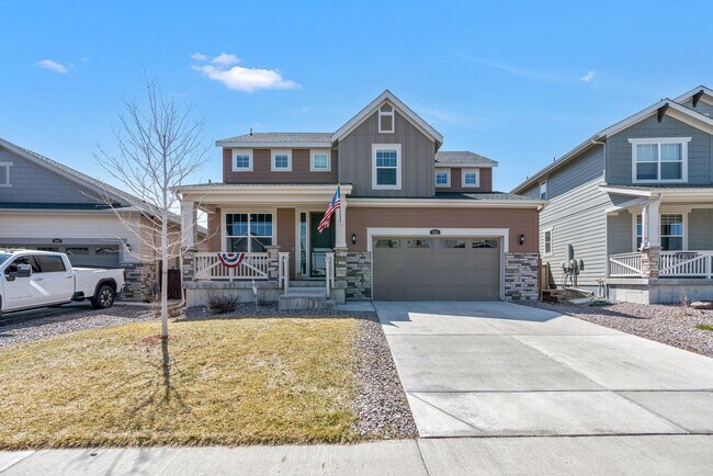 Foto del edificio - 5 Bed 4 Bath Home in Elizabeth