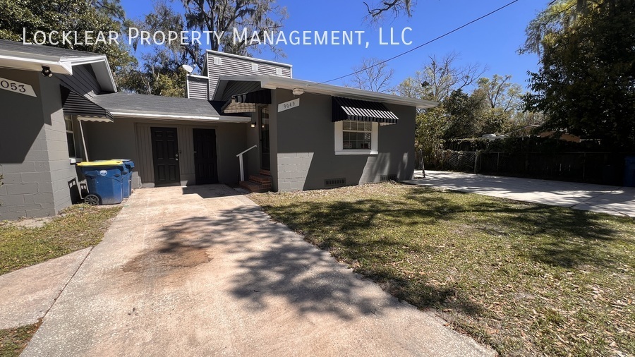Foto principal - 9049 Jefferson Ave