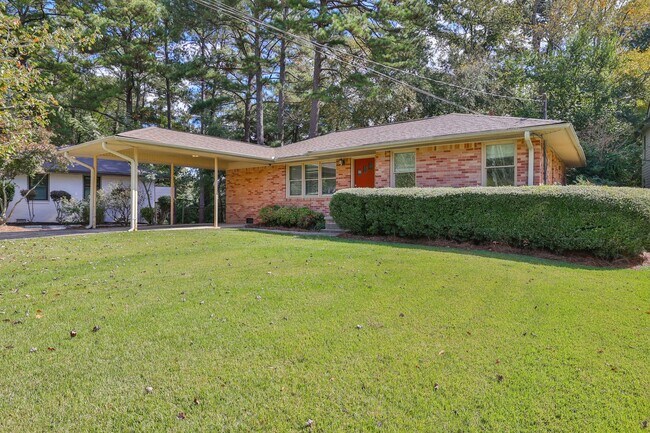 Foto del edificio - All Brick Ranch in Brookhaven's Drew Valley