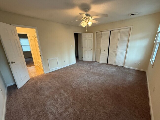 Foto del edificio - 3405 Jayne Ln NW