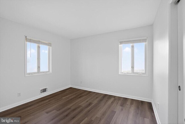 Foto del edificio - 5500 Ferndale St