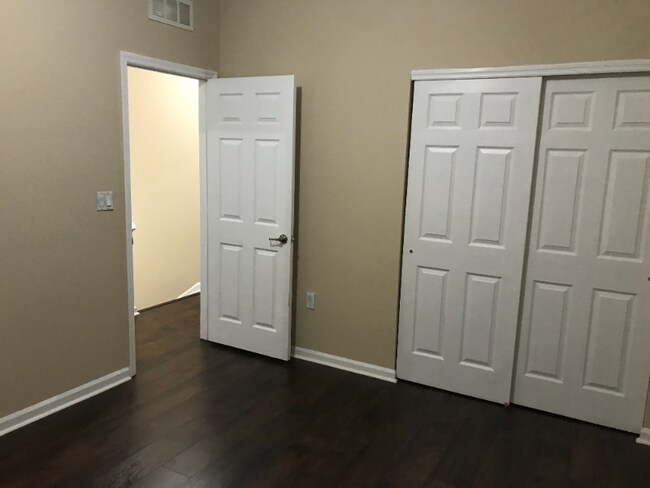 Building Photo - 3222 NW 31st Terrace