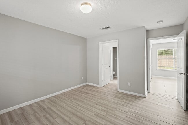 Building Photo - 2934 Cypress Island Dr