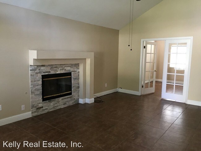Building Photo - 3 br, 2.5 bath House - 3300 Via Iglesia