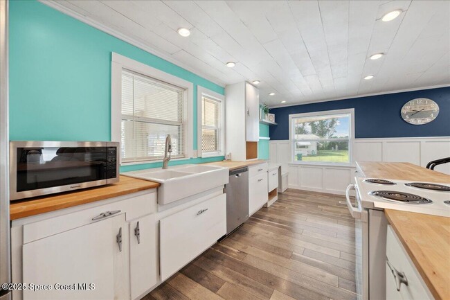 Foto del edificio - 938 Wren Cir