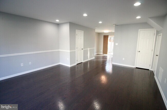 Building Photo - 14823 Bolton Rd