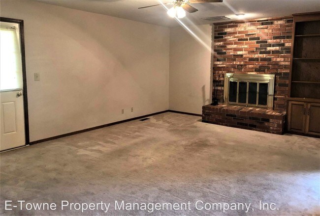 Building Photo - 3 br, 2 bath House - 1914 Hunters Hill Dr.