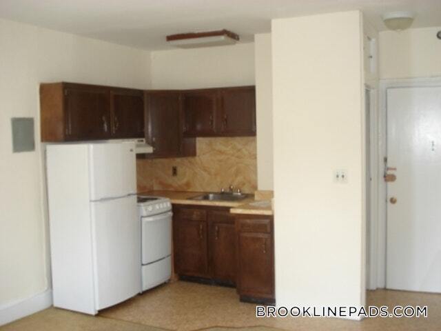 Foto del edificio - 1223 Beacon St