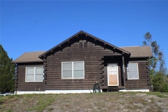 Building Photo - 3045 Yorkshire Dr