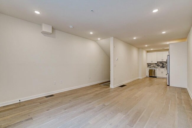 Photo - 728 S 10th St Apartment