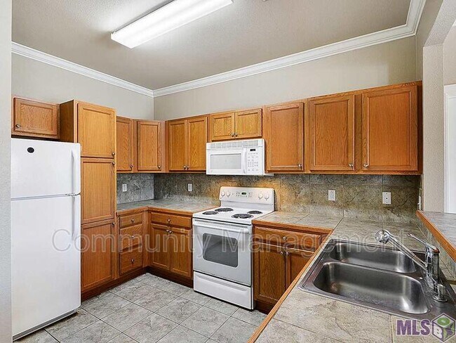 Building Photo - 1741 Brightside Dr