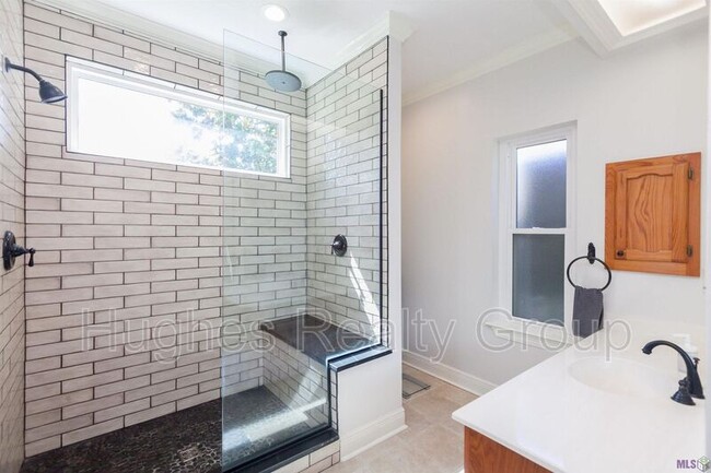 Building Photo - 1042 Masterson Dr