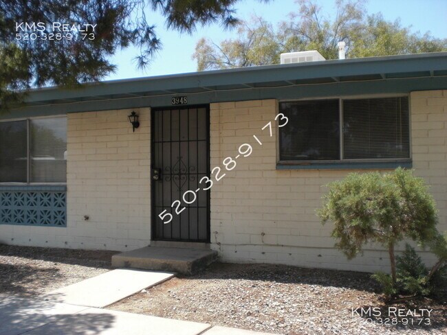 Building Photo - 2 Bedroom 1 Bath - 3948 S Evergreen Ave - ...