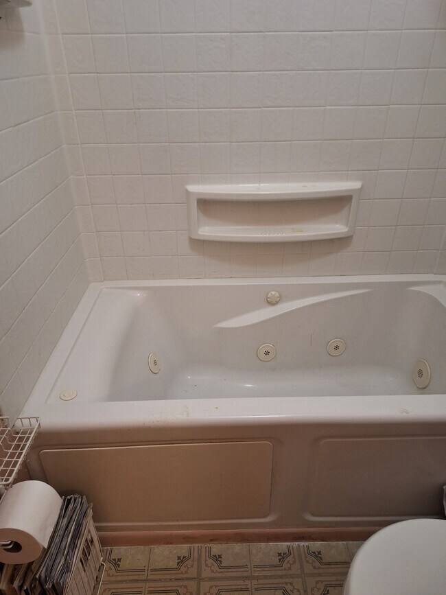 Foto del edificio - 8902 N 13th St