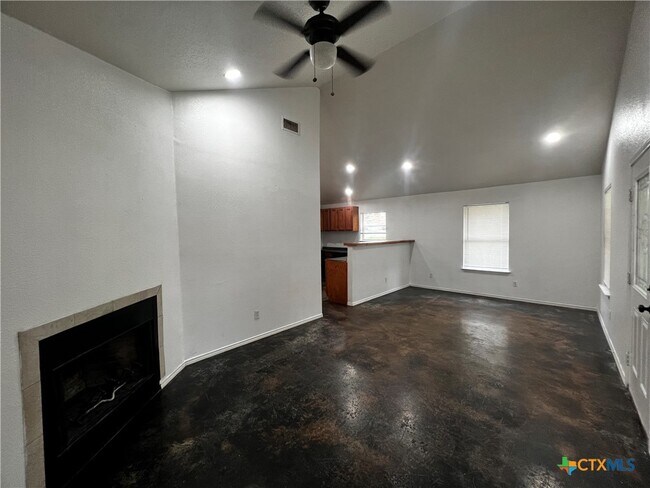 Building Photo - 41340 FM3159