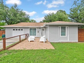 Building Photo - 616 Long Bow Ln