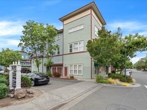 Building Photo - 125 Johnson St