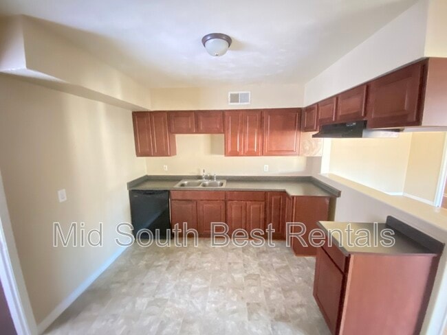 Foto del edificio - 1938 Janis Dr