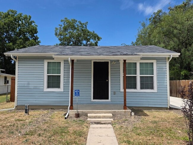 Building Photo - 1725 Madrid St
