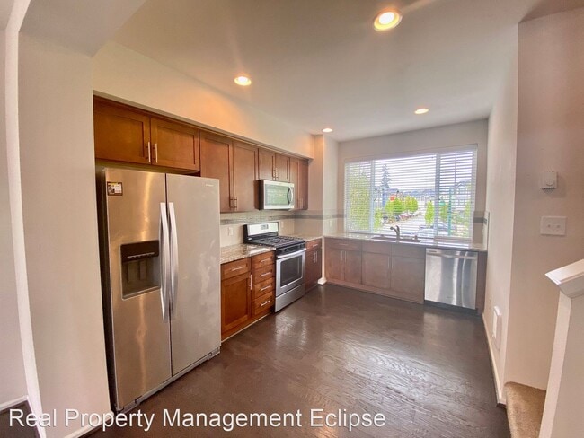 Building Photo - 2 br, 2.5 bath House - 4410 136th St. SE U...