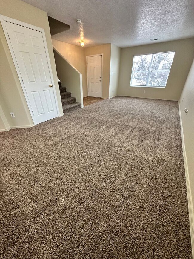 Foto del edificio - Move In Special! 1/2 off 2nd months rent! ...